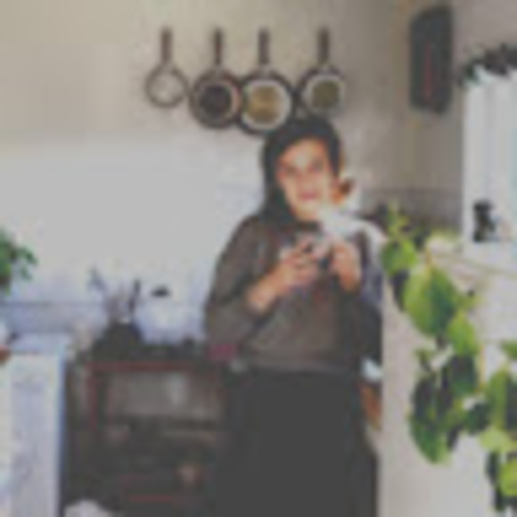 Meet your Posher, Melanie - Picture 1 of 1